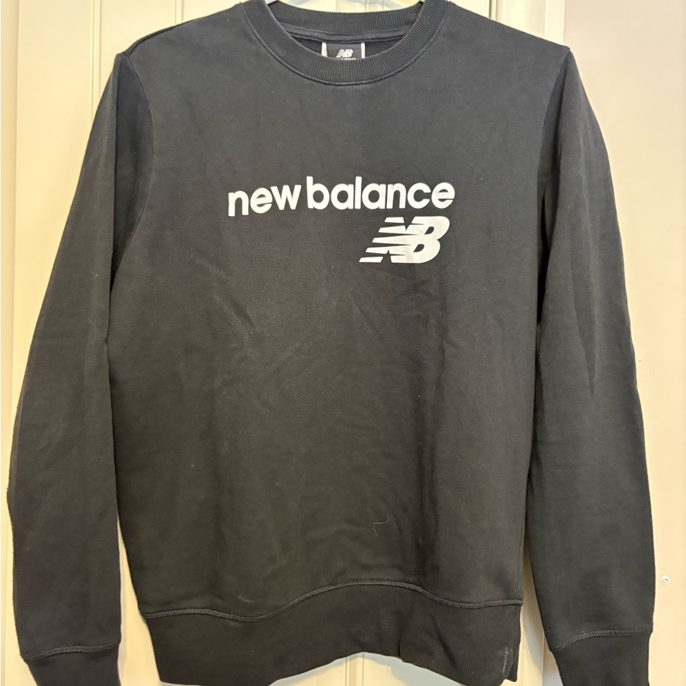New Balance Men's Crewneck Black Sweater